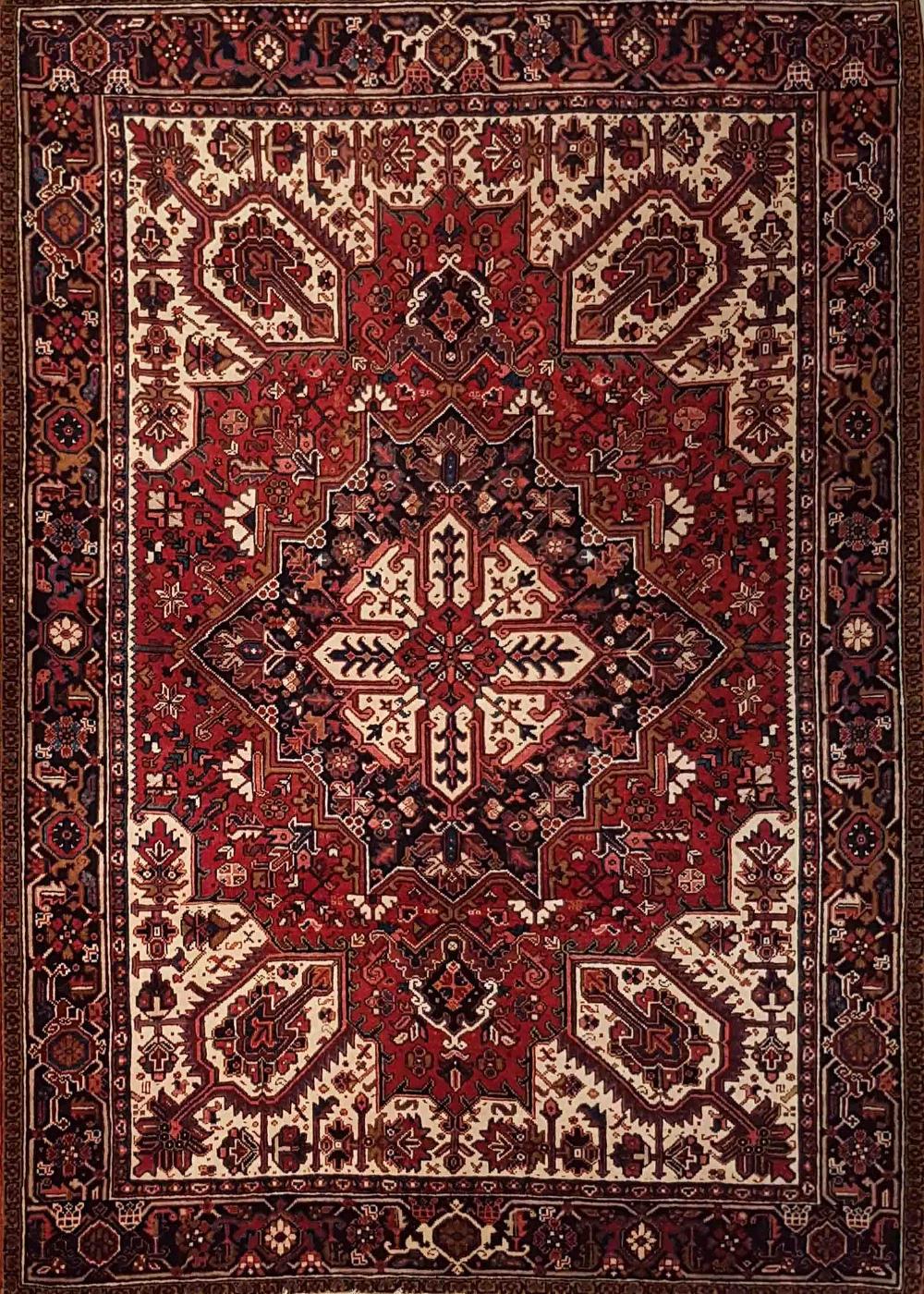 Semi Antique Heriz - Classic Beauty