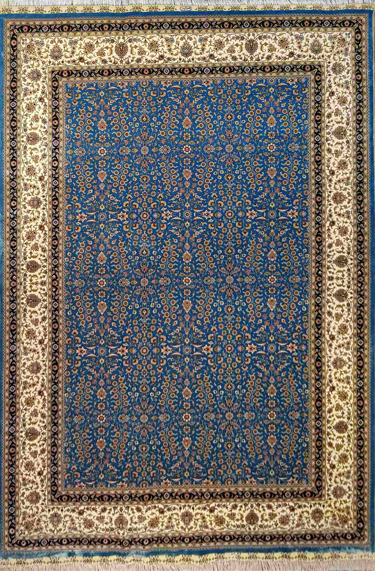 Silk Qum