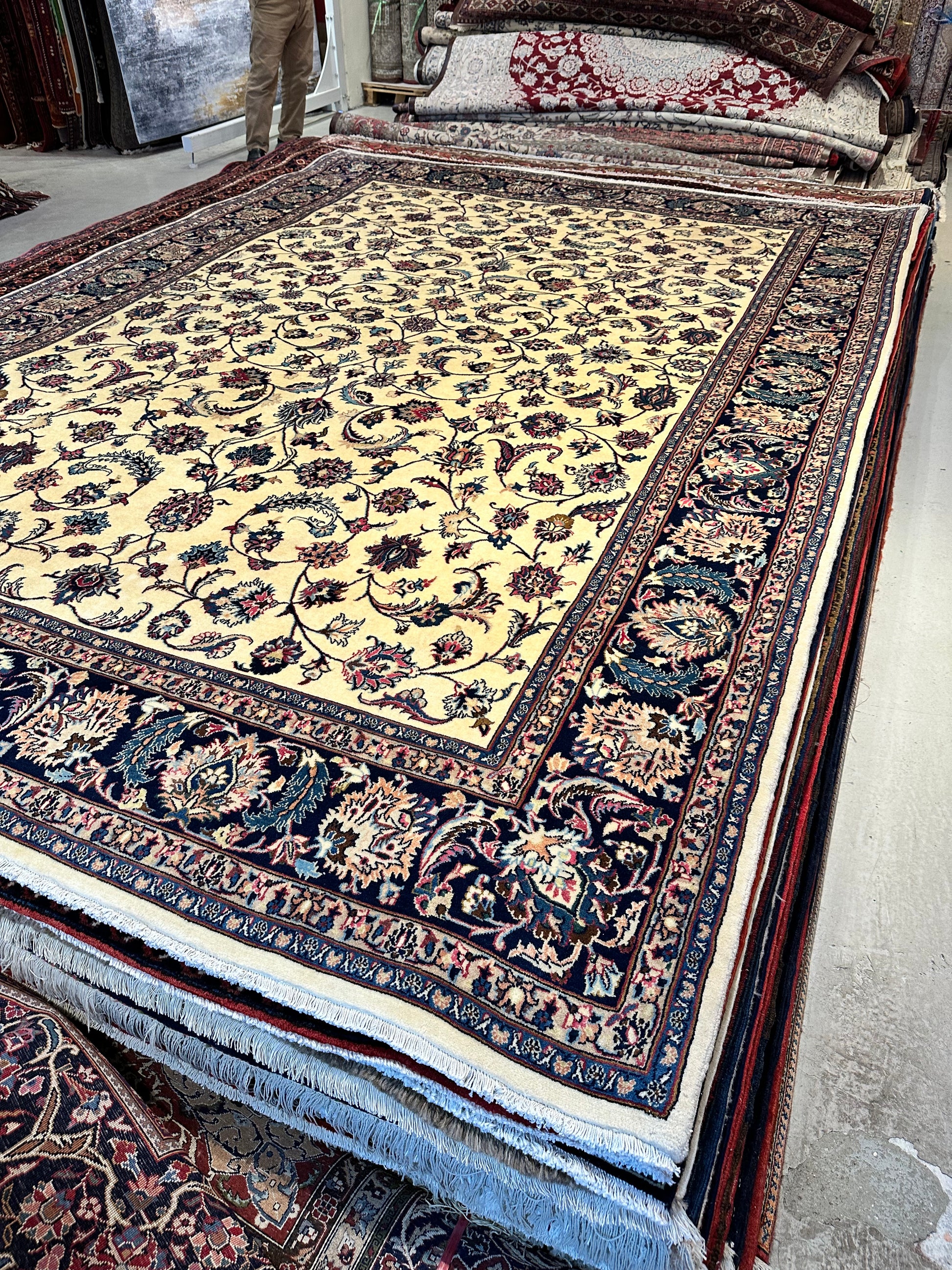 Semi Antique Mashad
