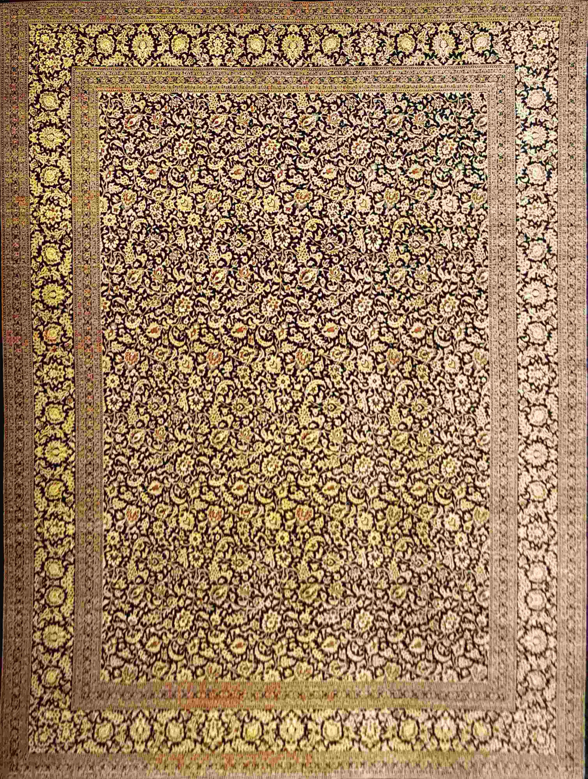 Silk Qum