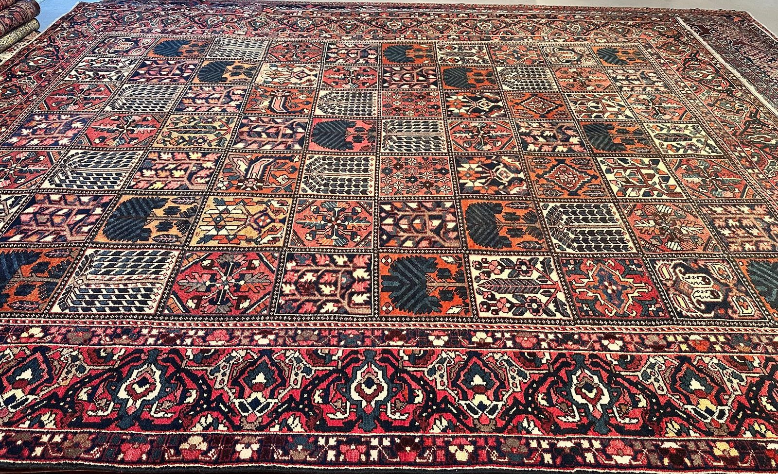 Antique Bakhtiar