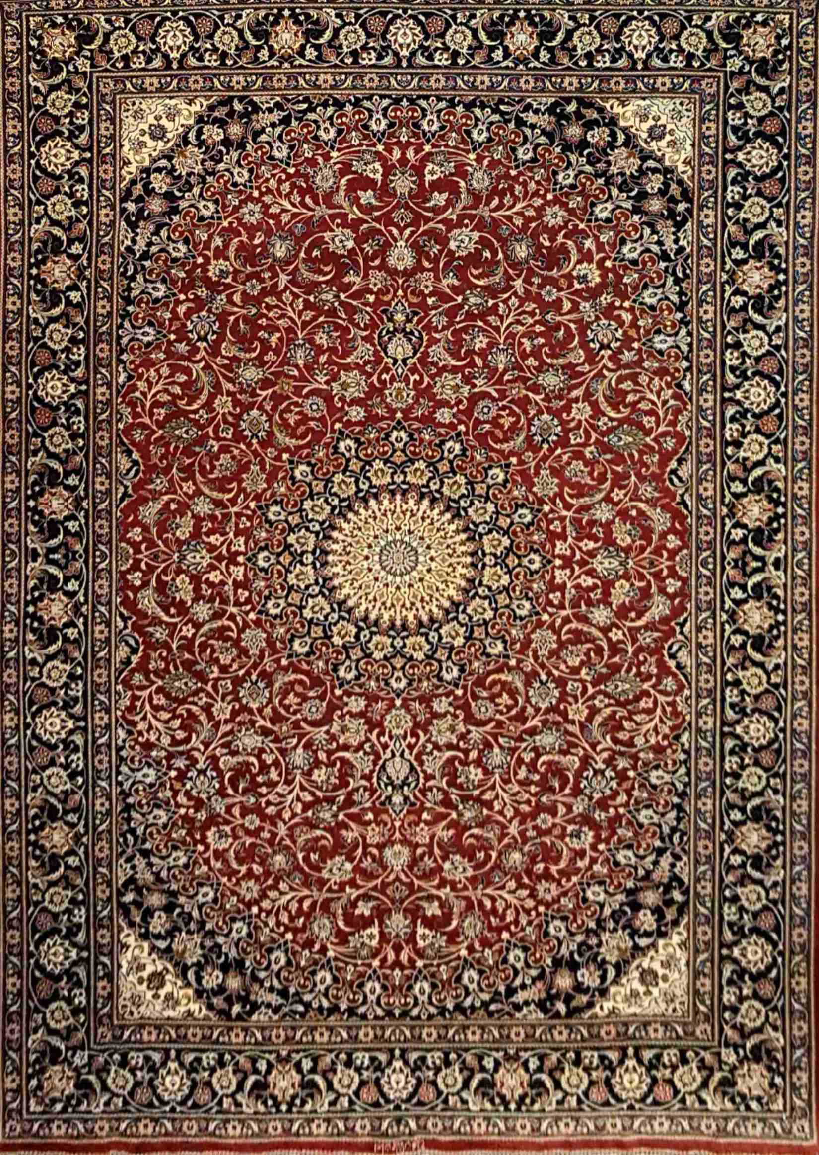 Silk Qum