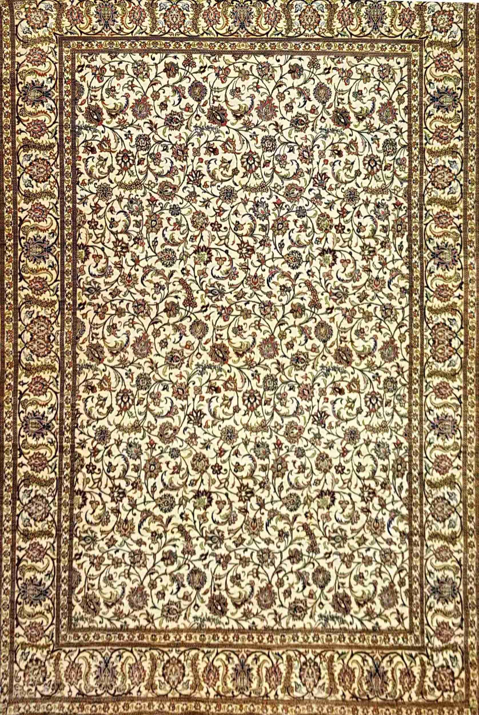Silk Qum