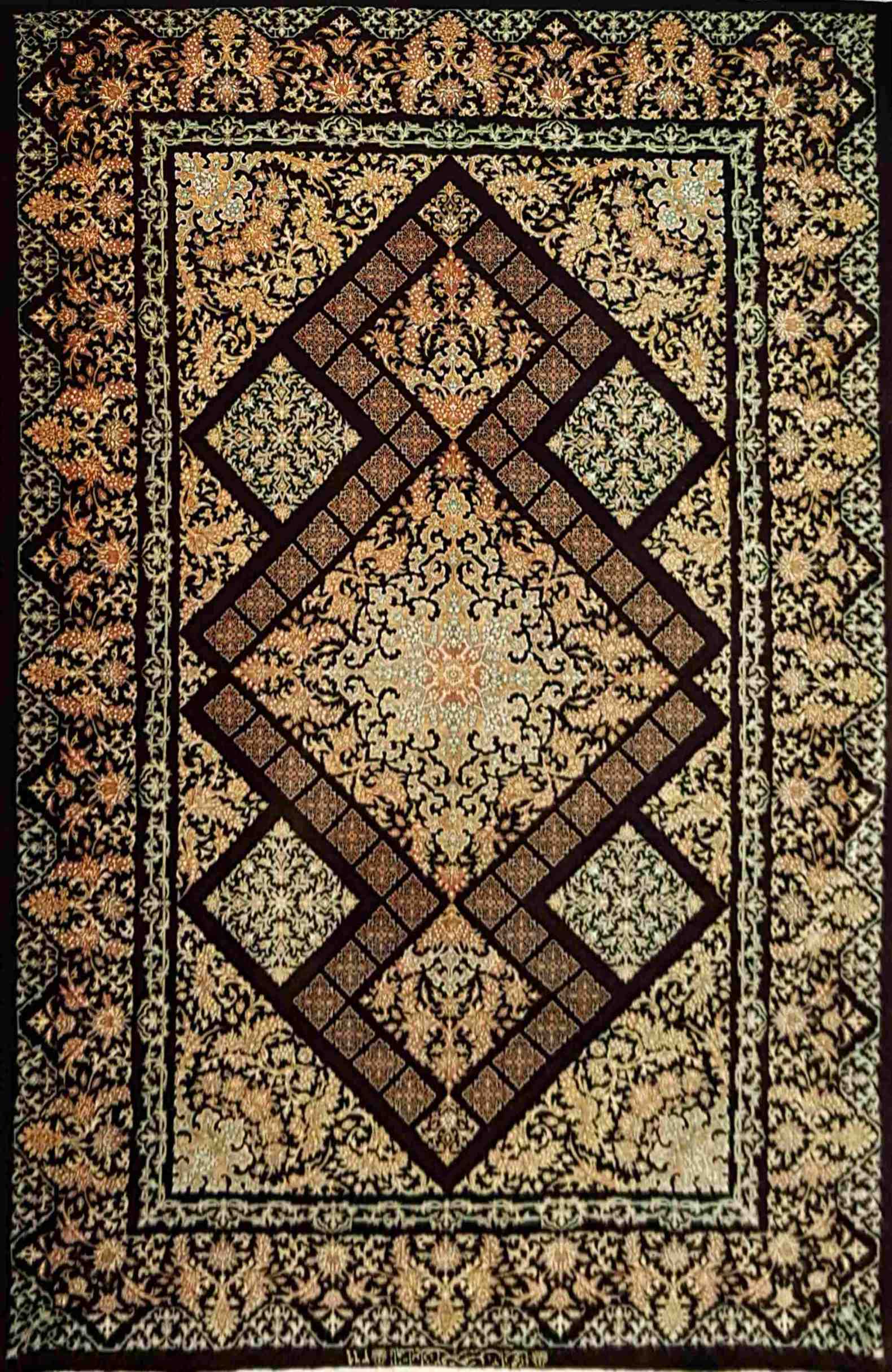 Silk Qum